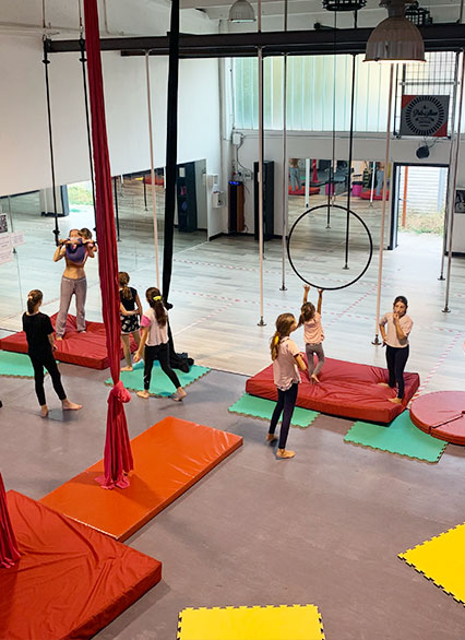 corsi di acrobatica aerea per bambini a Milano